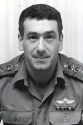 Nehemiah Tamari.jpg