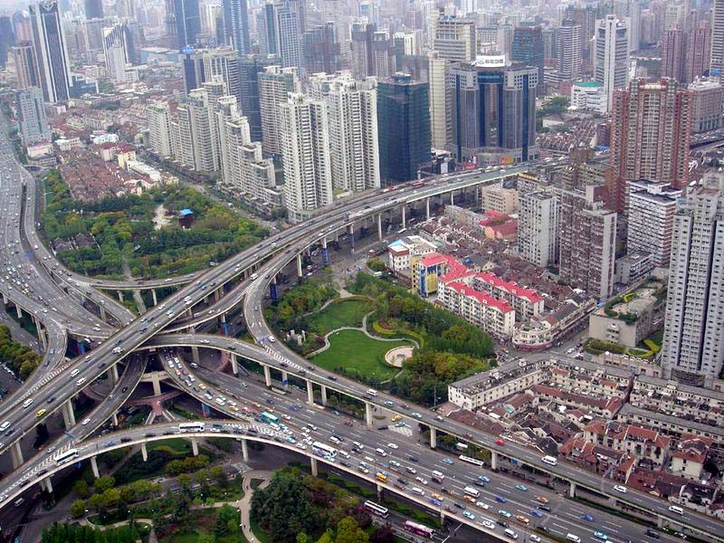 Viaduct in Puxi, Shanghai.jpg