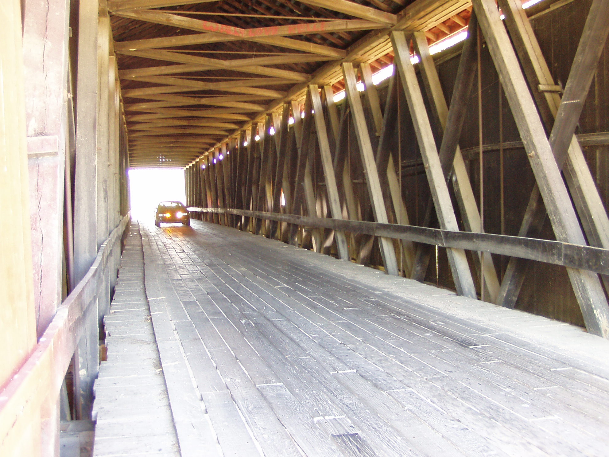 Truss P4230045 Houck CB.jpg