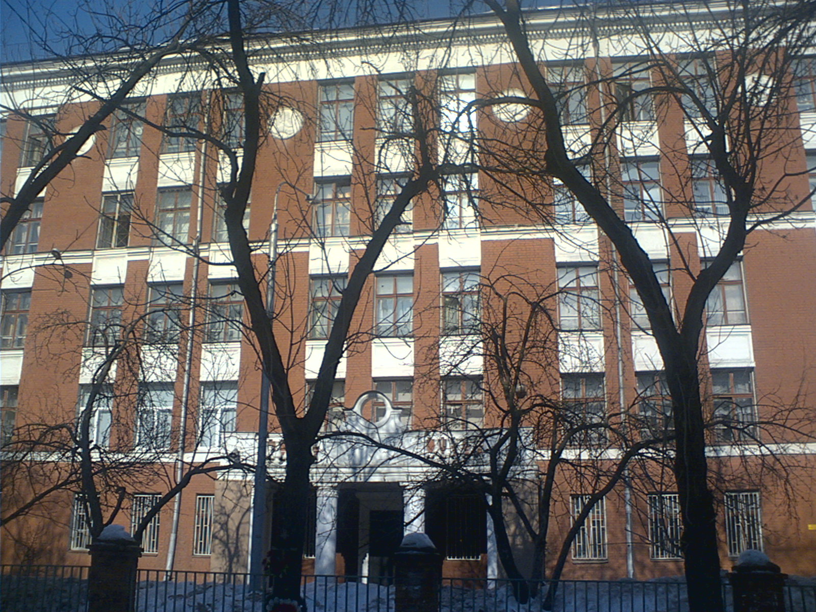 Школа 711 (Москва) 1.jpg