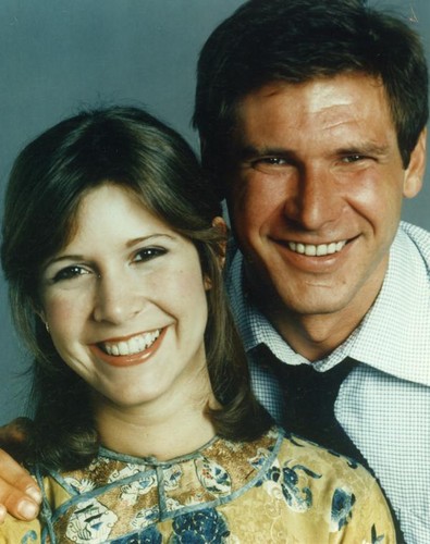 Carrie-carrie-fisher-33807776-395-500.jpg