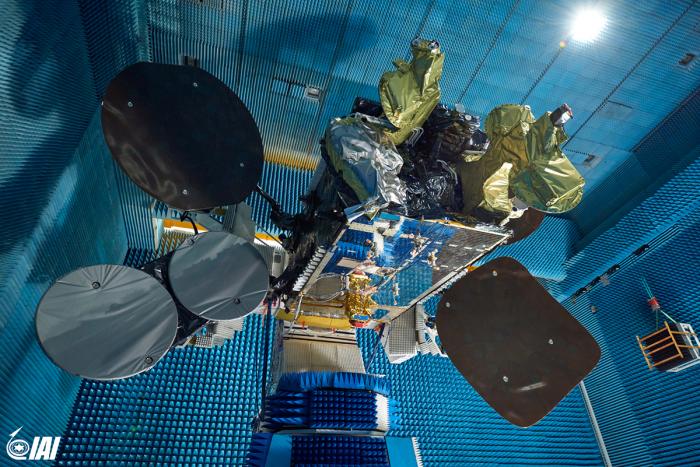 RYuZ31EuV1.jpg