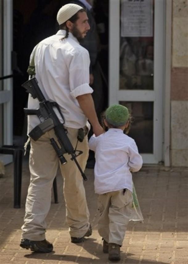 Settlerwithkid.jpg