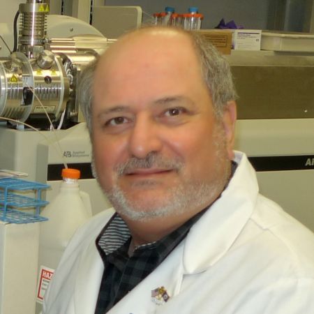 Schinazi lab.jpg