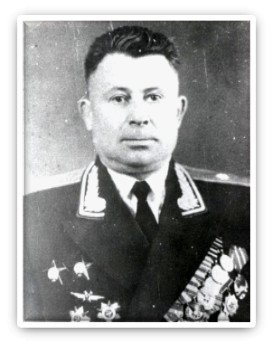 Олексенко Иван Петрович (1905-1980).jpg