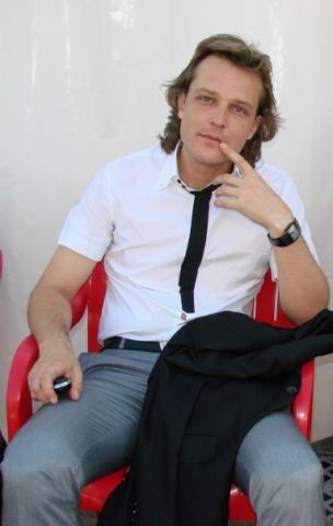 X 0f1805b3.jpg