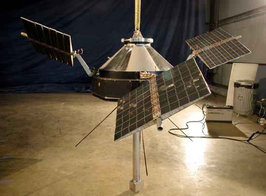 Файл:Explorer 12 - Goddard Space Flight Center.jpg