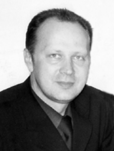 Олег Лавров.png